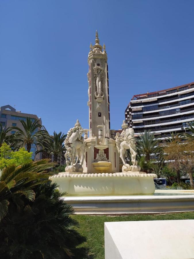 Monte Santa Barbara Justo En Frente De Usted En Un Dormitorio Privado Y Acogedor Apartment San Vicente Raspeig Ngoại thất bức ảnh