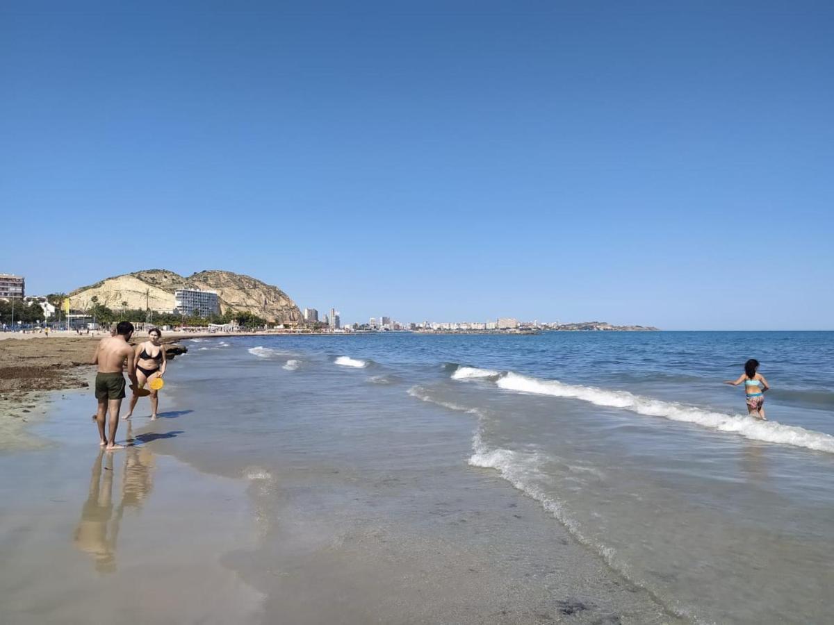 Monte Santa Barbara Justo En Frente De Usted En Un Dormitorio Privado Y Acogedor Apartment San Vicente Raspeig Ngoại thất bức ảnh