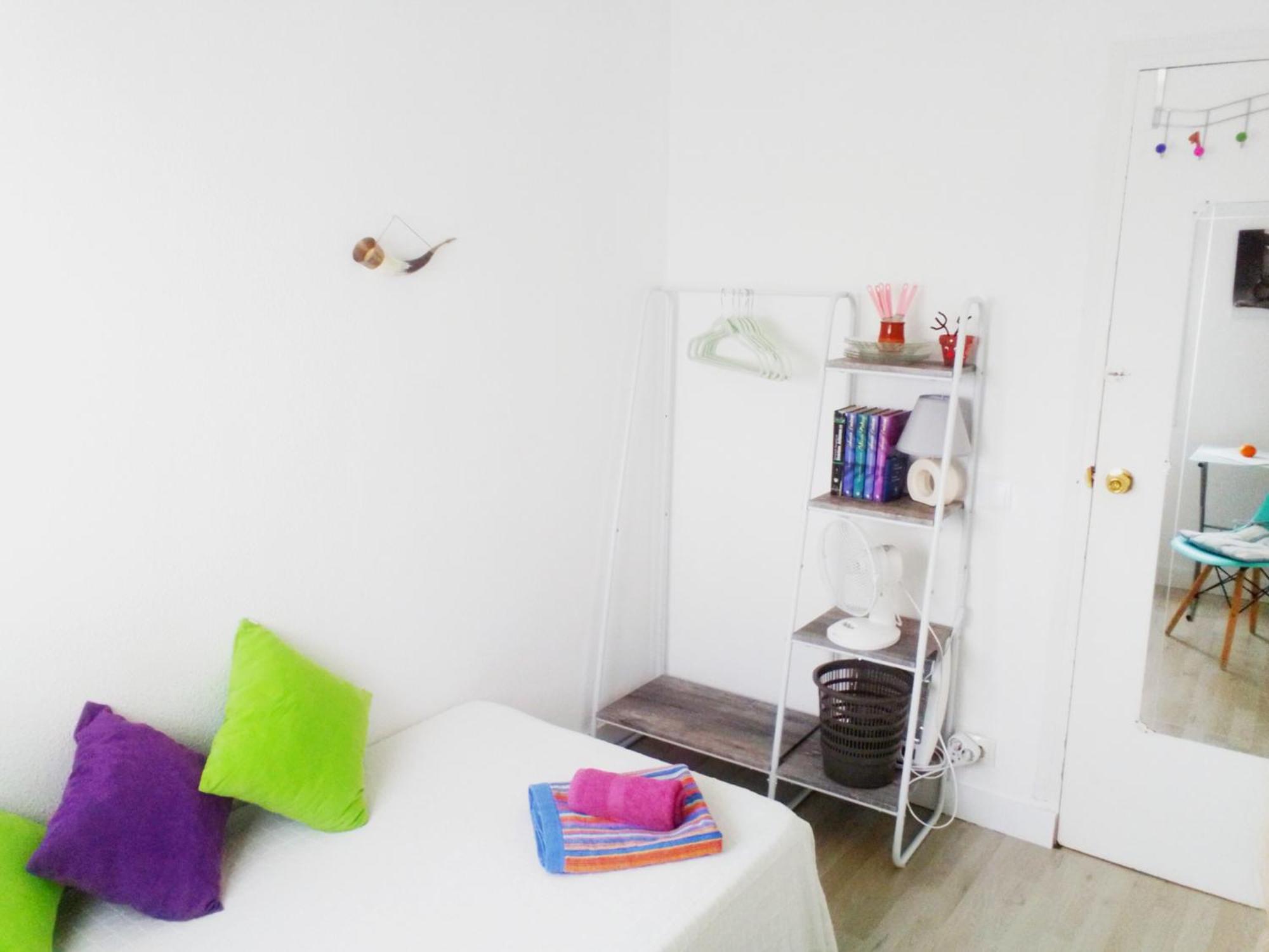 Monte Santa Barbara Justo En Frente De Usted En Un Dormitorio Privado Y Acogedor Apartment San Vicente Raspeig Ngoại thất bức ảnh